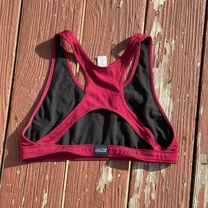 Patagonia | Sports Bra w/ Cut out